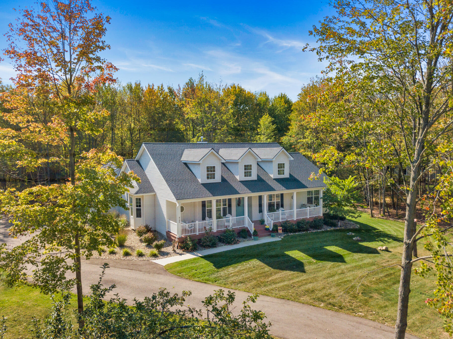 8180 Ledgewood Ravine Trail