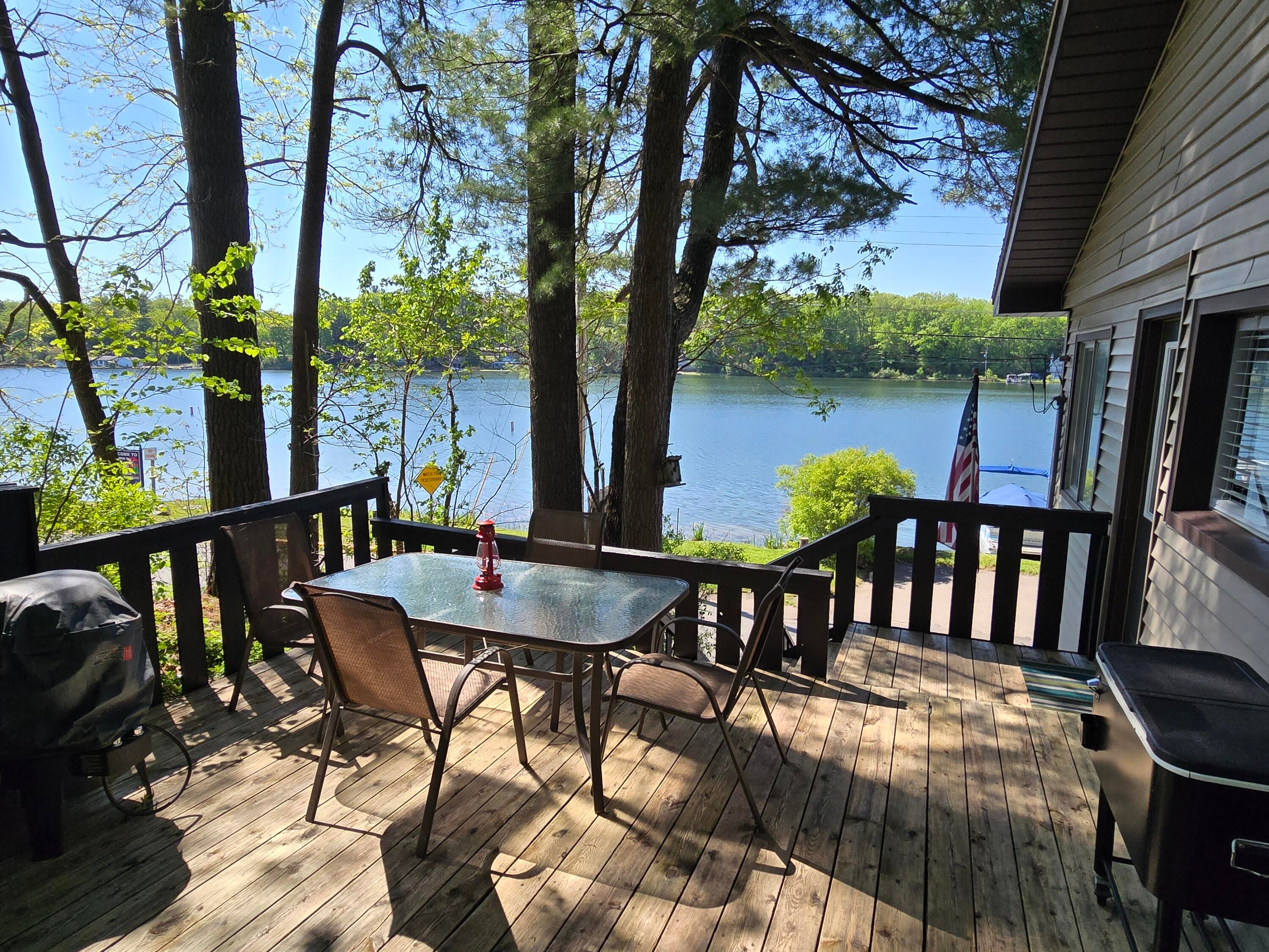 601 W Baldwin Lake Drive