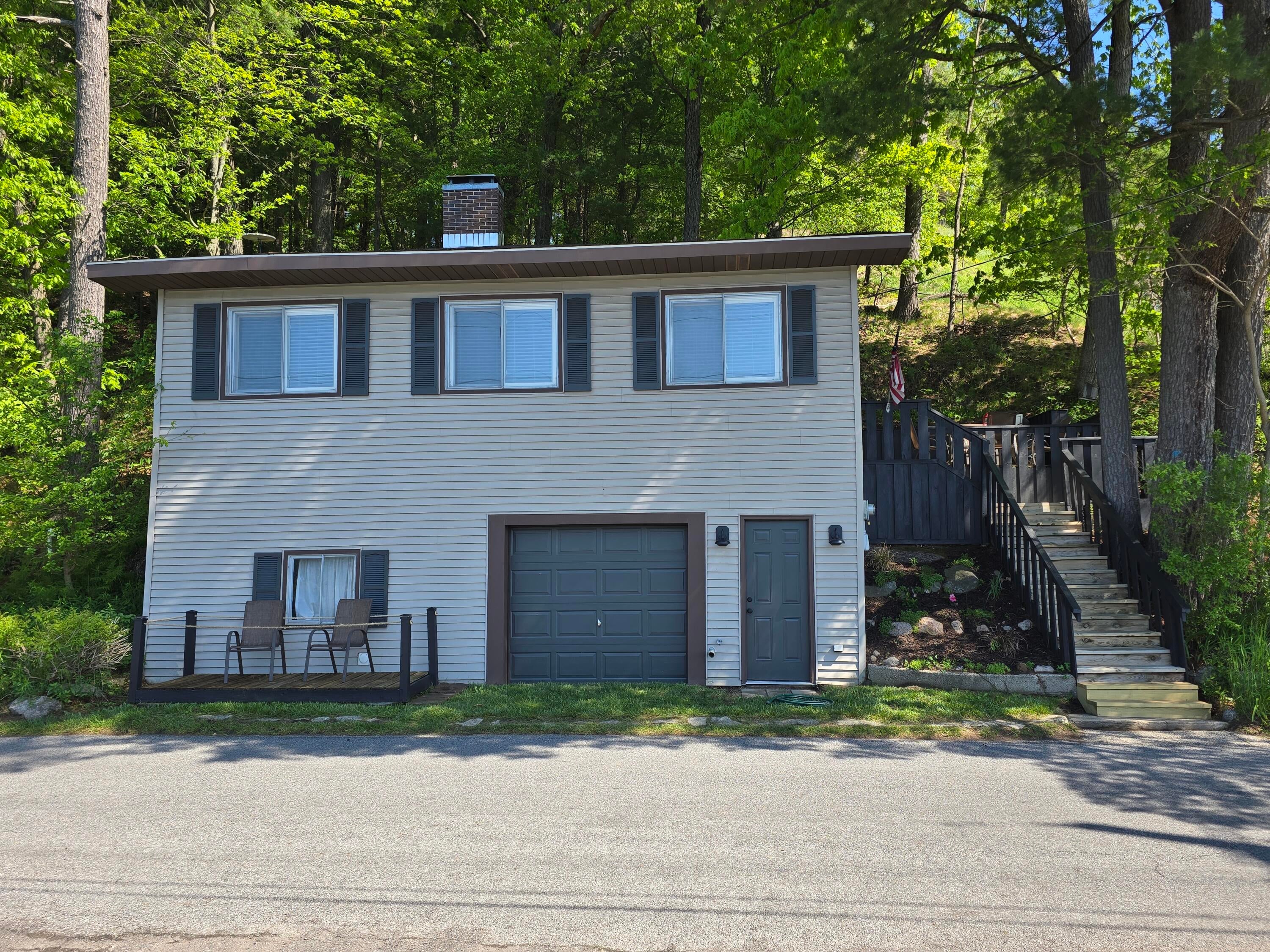601 W Baldwin Lake Drive