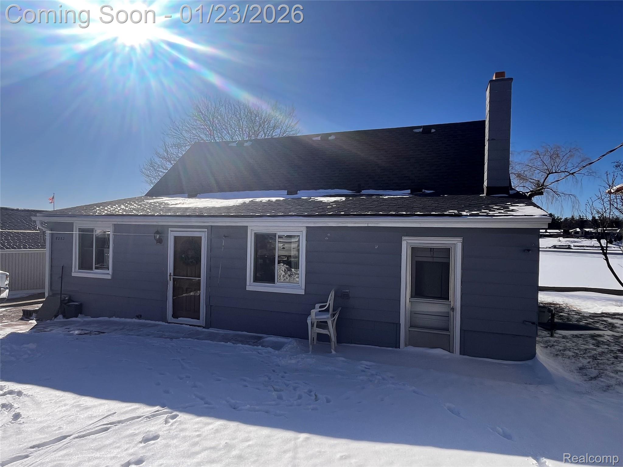 8252 Woodland Shore Drive