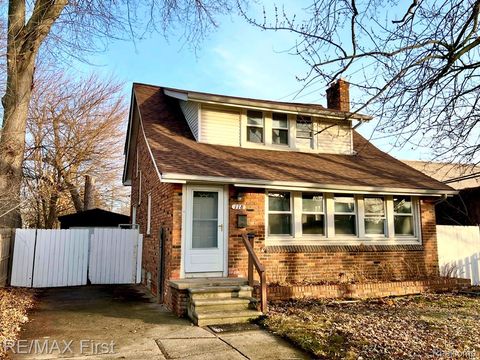 118 Potter Avenue Royal Oak City MI 48067