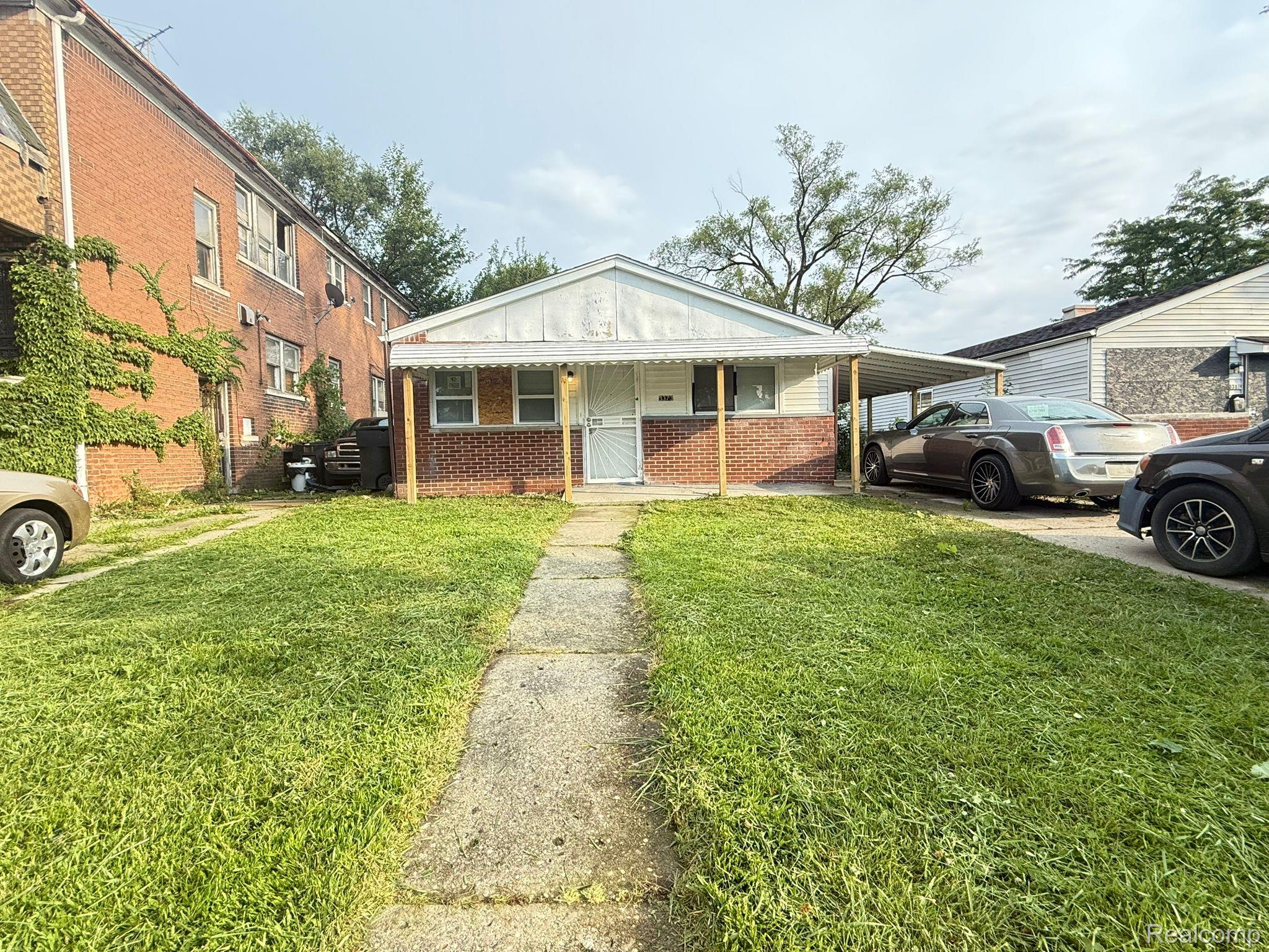 3373 KENDALL Street