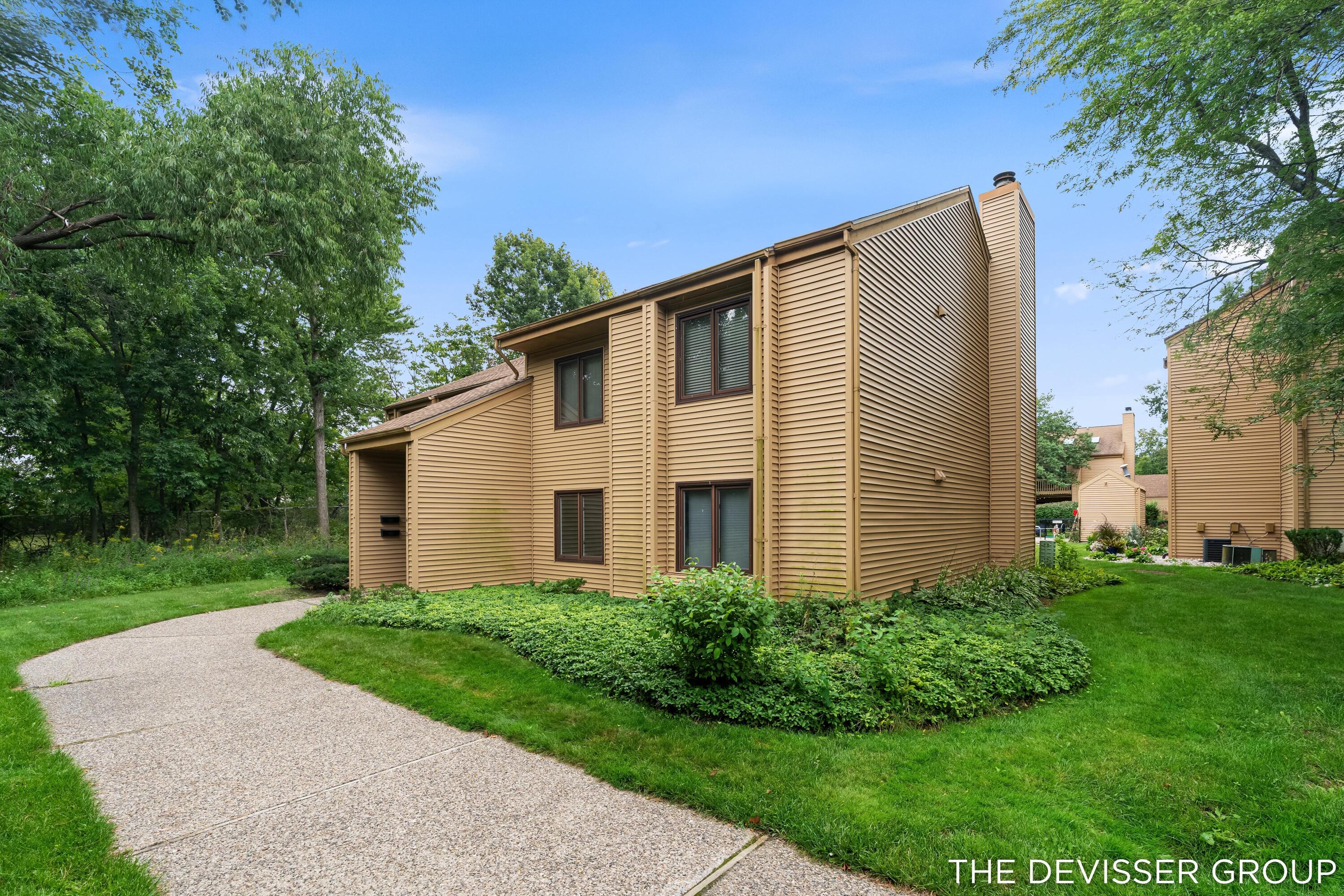 300 Farington Boulevard 3