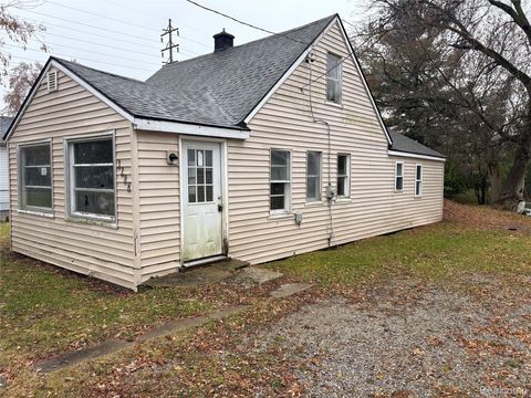 3208 Ludwig Street Burton City MI 48529