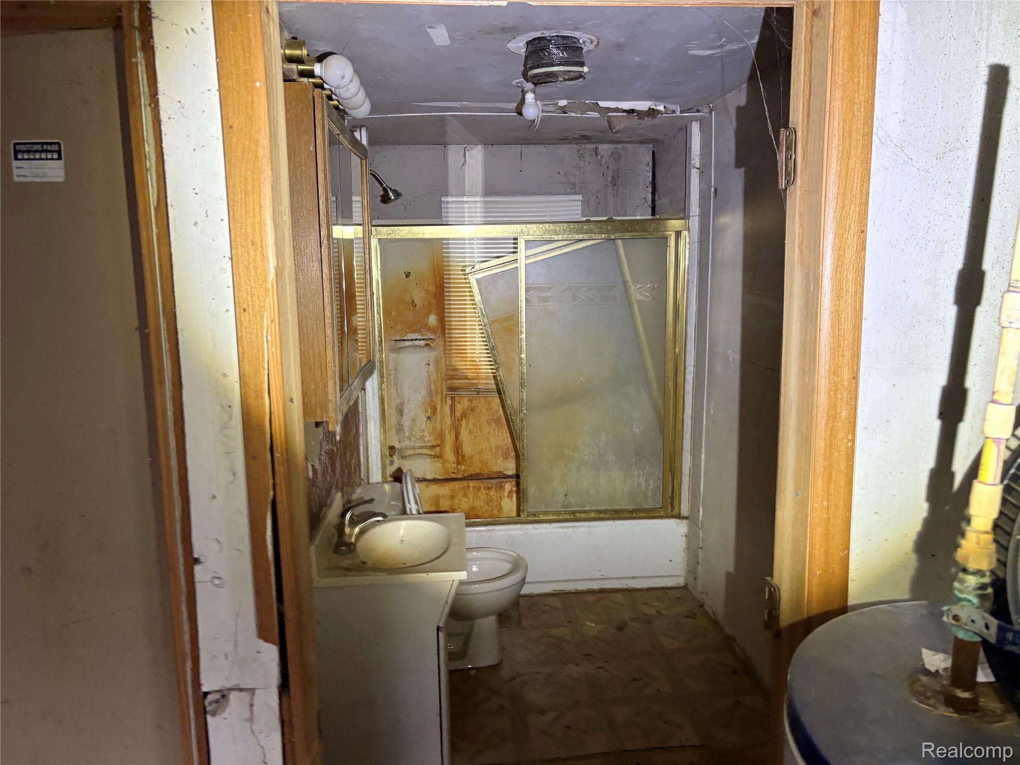 Burton, Michigan 48529, United States, 3 Bedrooms Bedrooms, ,1 BathroomBathrooms,Residential,Active,248836