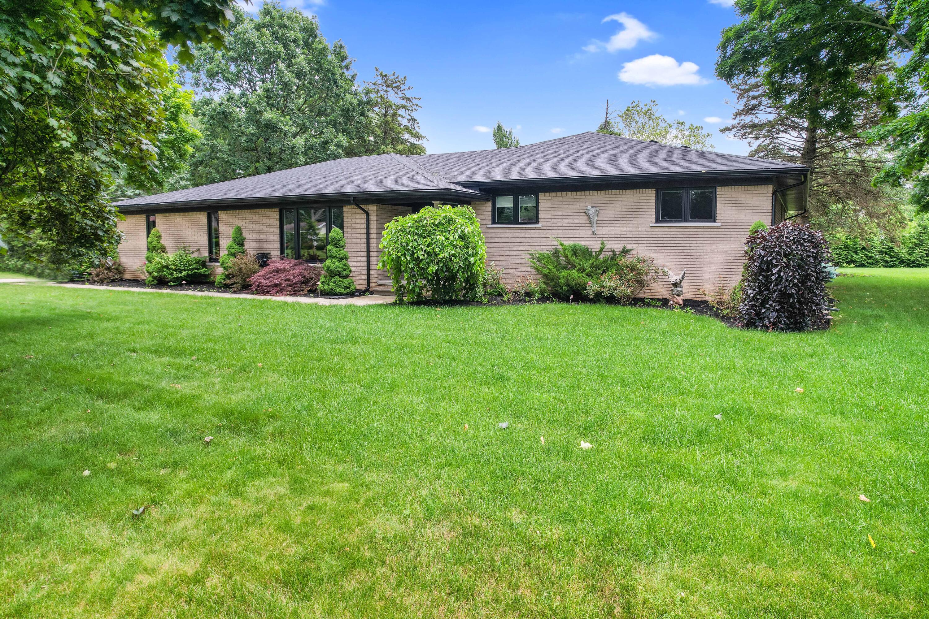 6898 Vernmoor Drive Drive