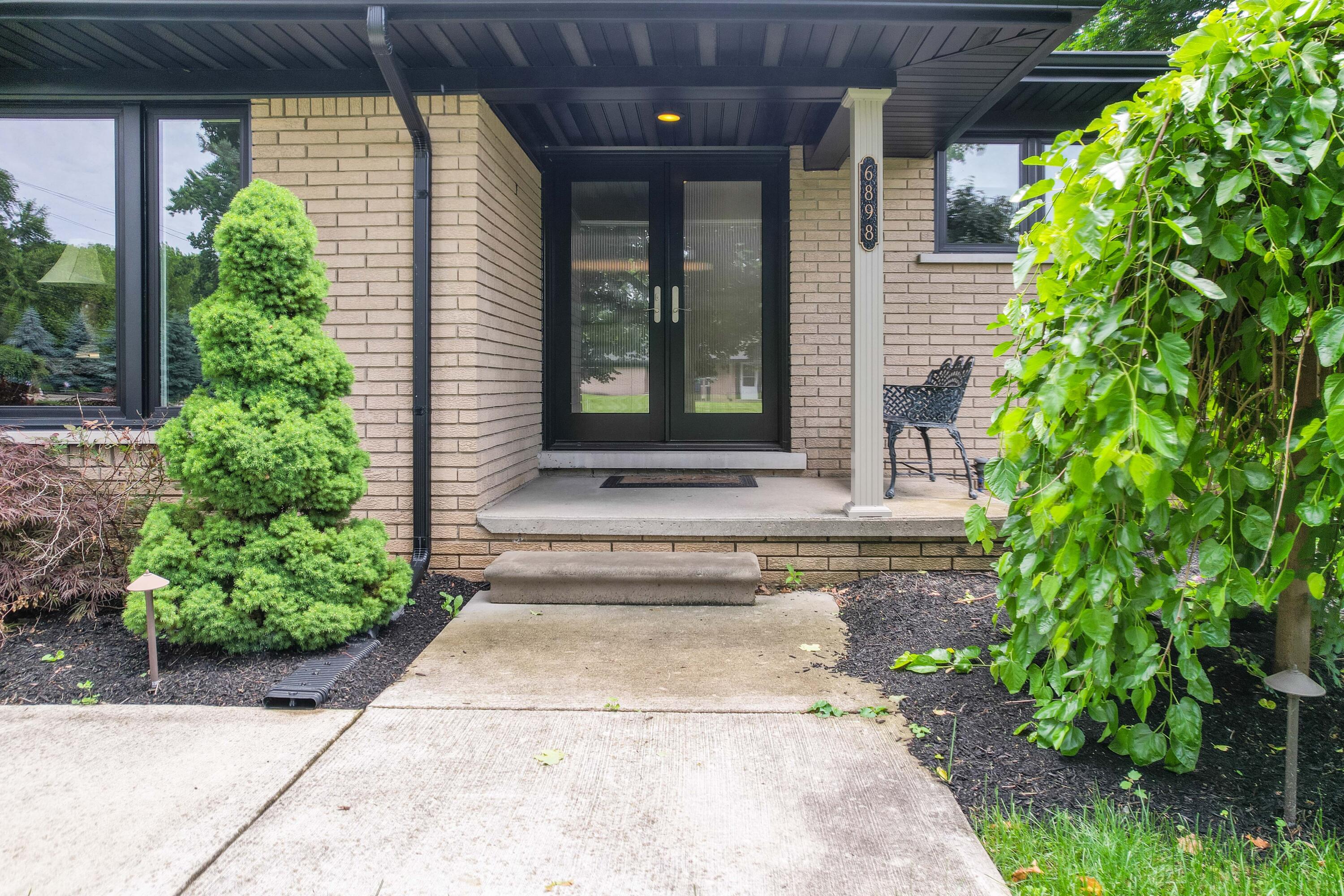6898 Vernmoor Drive Drive