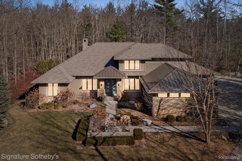 Photo of 3479 E Shady Ridge Lane, Larkin Charter Township, MI 48642 (MLS # 20261015413)