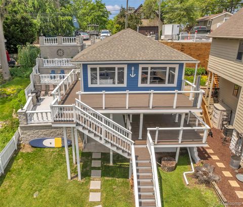 533 Bellevue Avenue Lake Orion Village MI 48362
