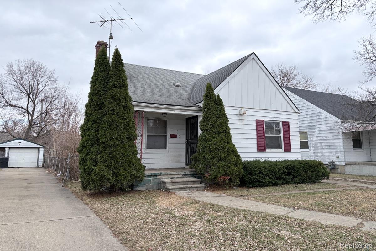 20300 Hickory Street