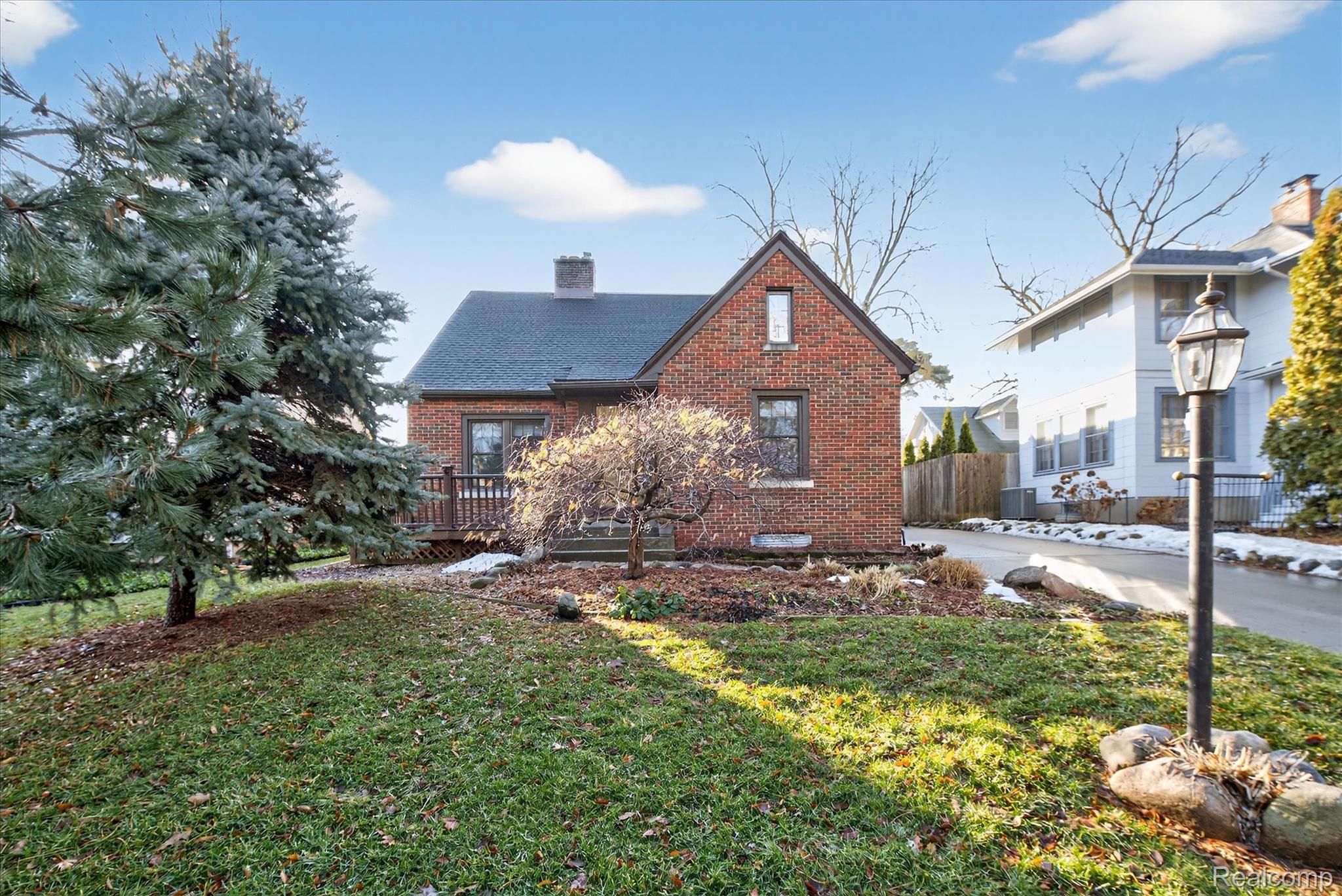 1405 W Liberty Street