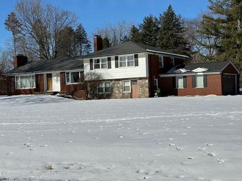 25648 FORESTVIEW Drive Southfield City MI 48033