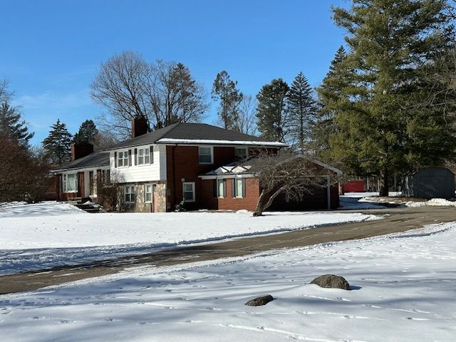 25648 FORESTVIEW Drive