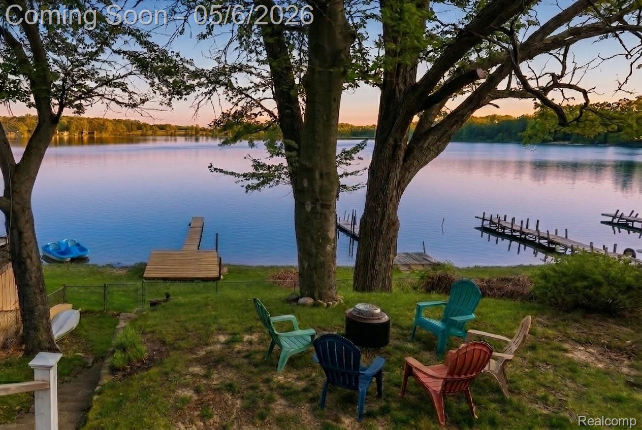 4168 Lakeview Drive