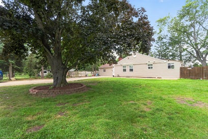 6140 Pinckney Road Putnam Township MI 48169