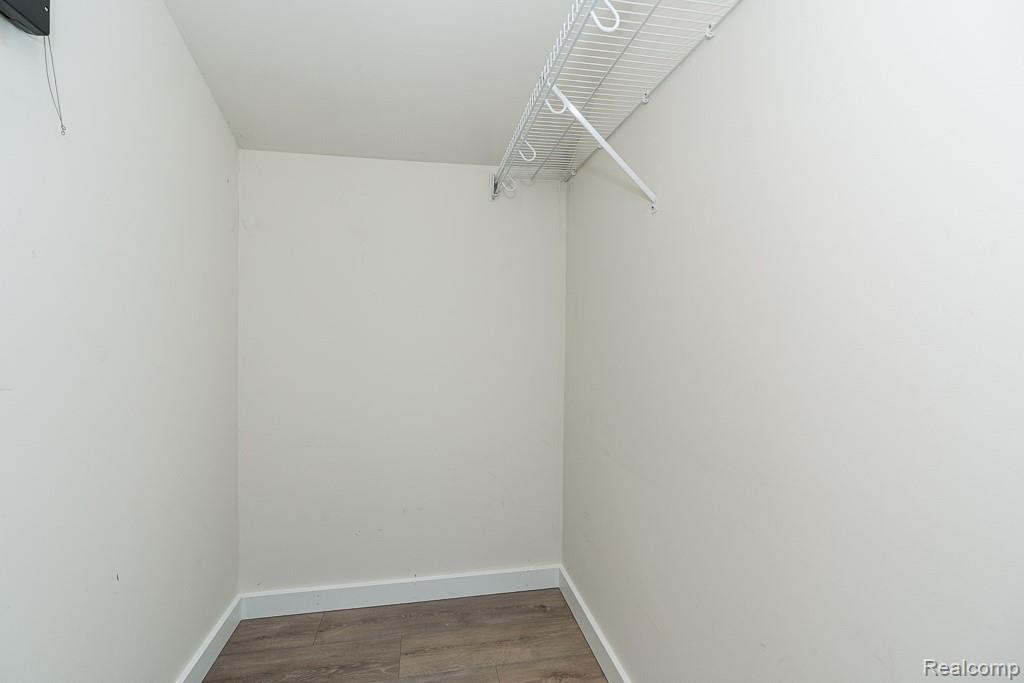 New Baltimore City, Michigan 48051, United States, 2 Bedrooms Bedrooms, ,2 BathroomsBathrooms,Residential,Pending,189748