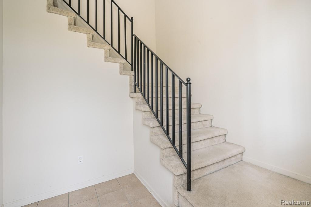 New Baltimore City, Michigan 48051, United States, 2 Bedrooms Bedrooms, ,2 BathroomsBathrooms,Residential,Pending,189748