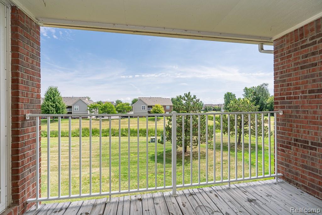 New Baltimore City, Michigan 48051, United States, 2 Bedrooms Bedrooms, ,2 BathroomsBathrooms,Residential,Pending,189748