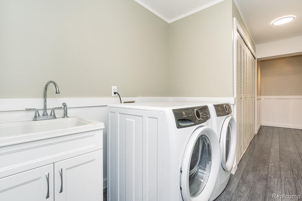 New Baltimore City, Michigan 48051, United States, 2 Bedrooms Bedrooms, ,2 BathroomsBathrooms,Residential,Pending,189748