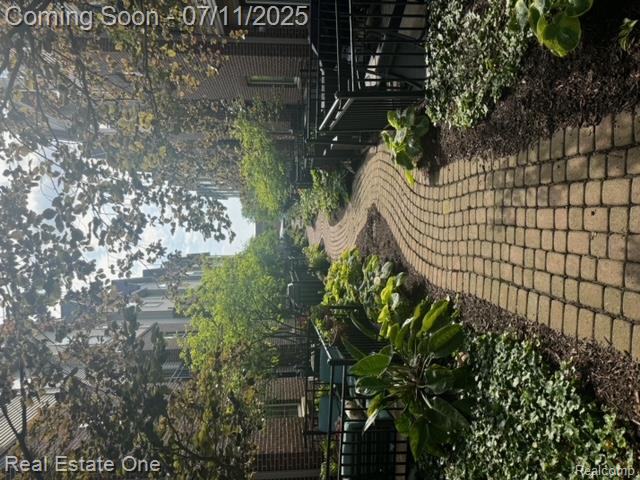 105 S 2ND Street