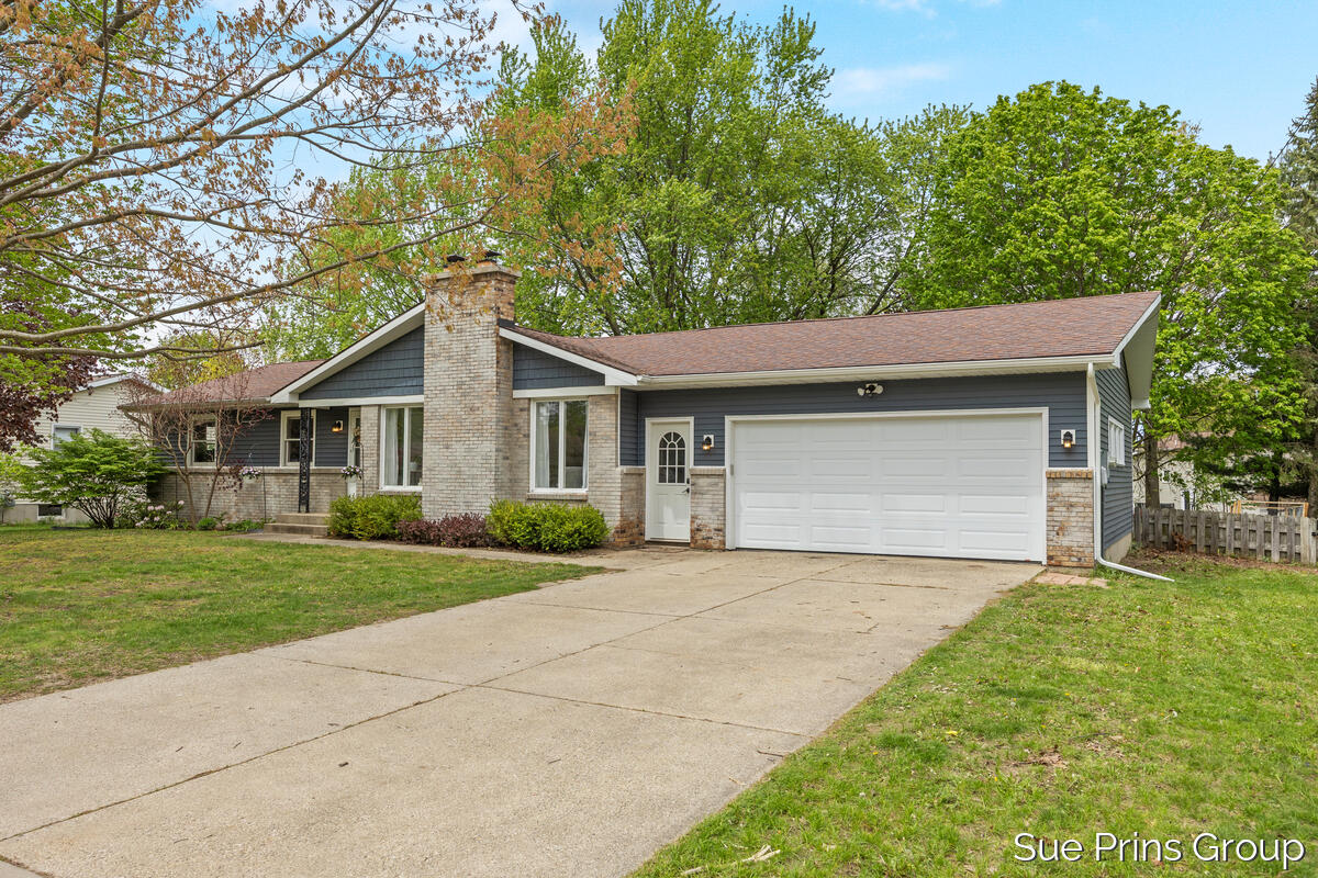 2595 Rosewood Street