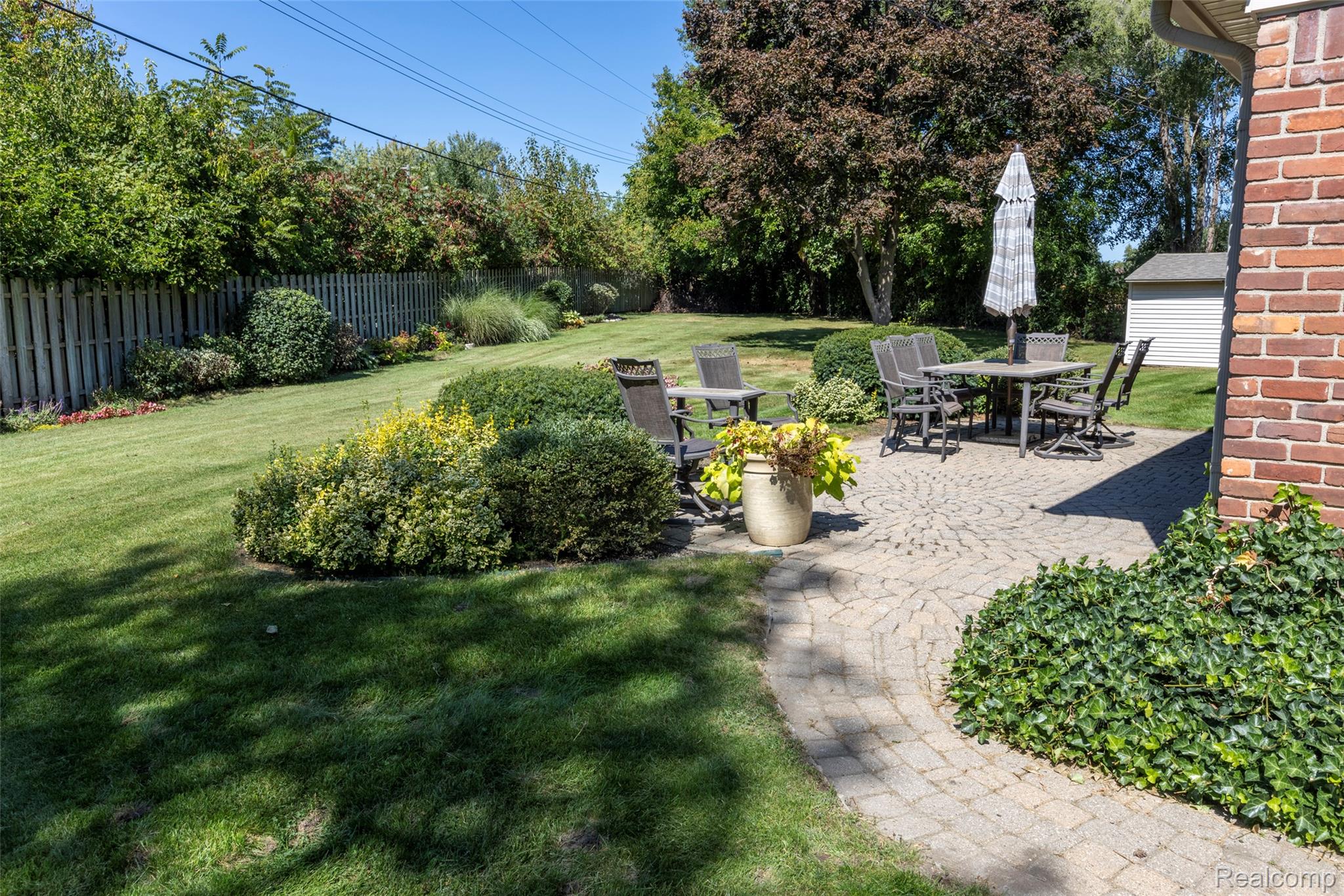 Waterford Charter Township, Michigan 48329, United States, 3 Bedrooms Bedrooms, ,2 BathroomsBathrooms,Residential,Pending,149079