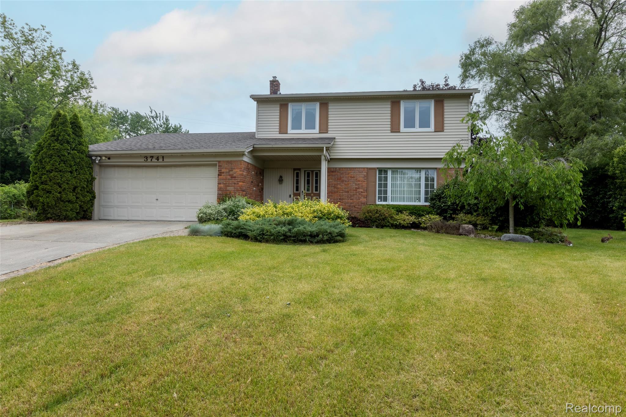 Waterford Charter Township, Michigan 48329, United States, 3 Bedrooms Bedrooms, ,2 BathroomsBathrooms,Residential,Pending,149079