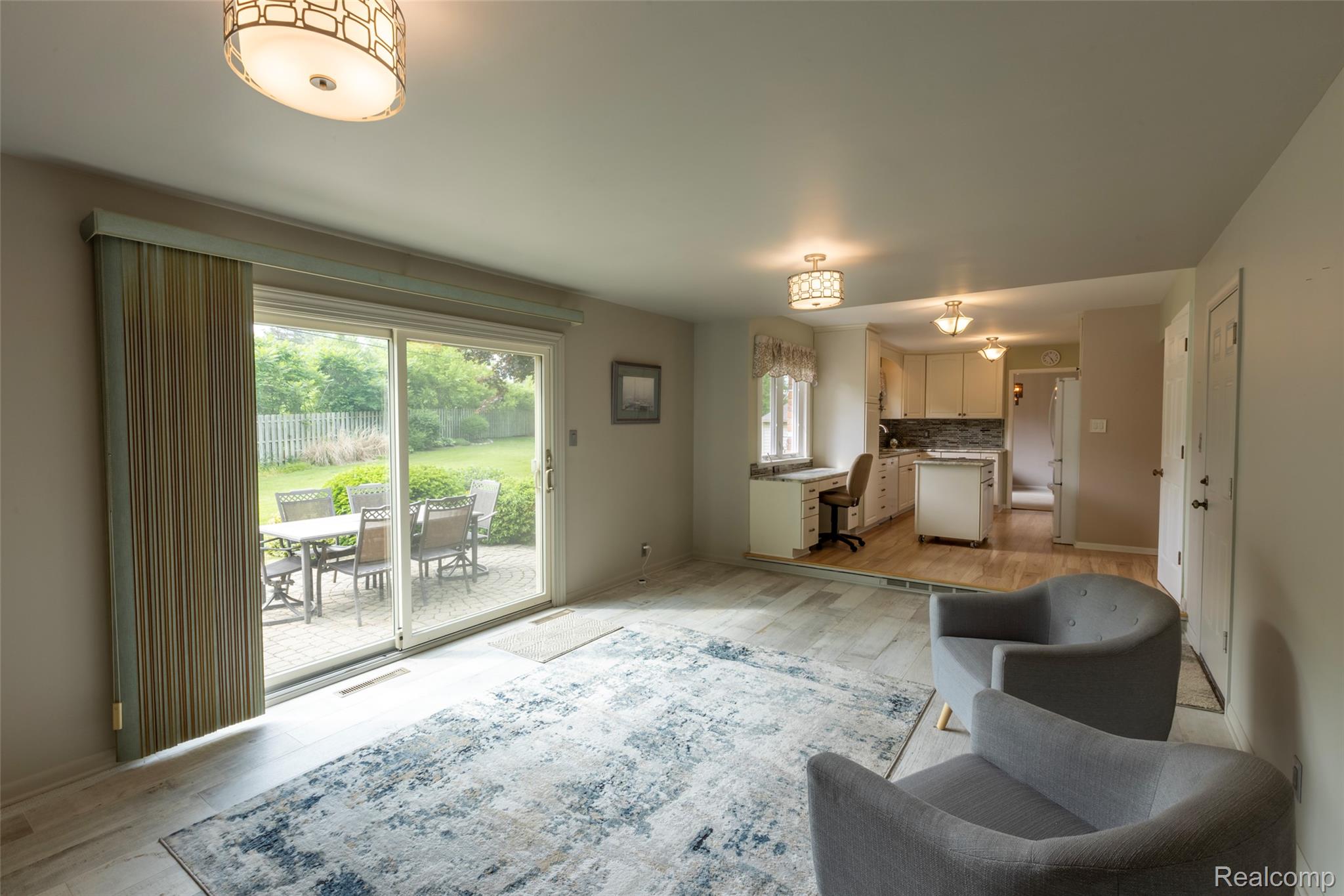 Waterford Charter Township, Michigan 48329, United States, 3 Bedrooms Bedrooms, ,2 BathroomsBathrooms,Residential,Pending,149079