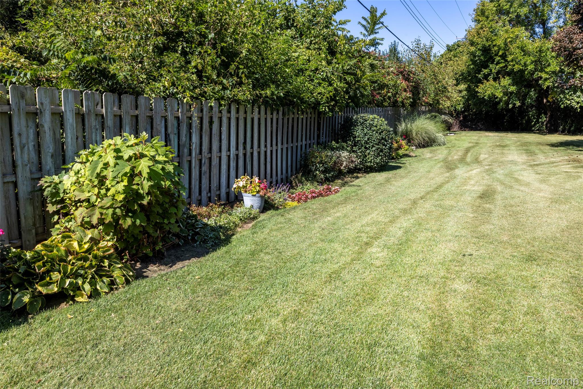 Waterford Charter Township, Michigan 48329, United States, 3 Bedrooms Bedrooms, ,2 BathroomsBathrooms,Residential,Pending,149079