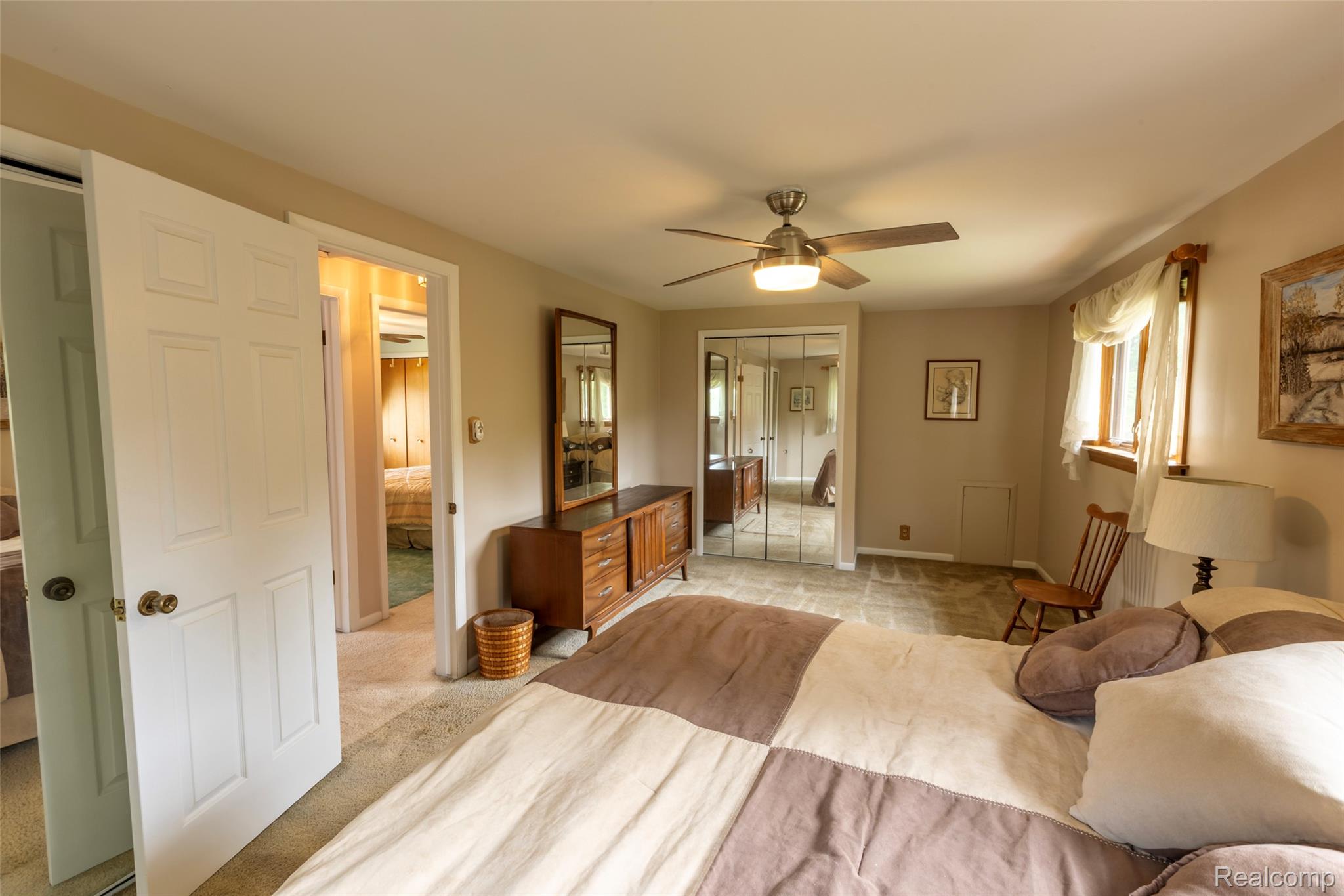 Waterford Charter Township, Michigan 48329, United States, 3 Bedrooms Bedrooms, ,2 BathroomsBathrooms,Residential,Pending,149079