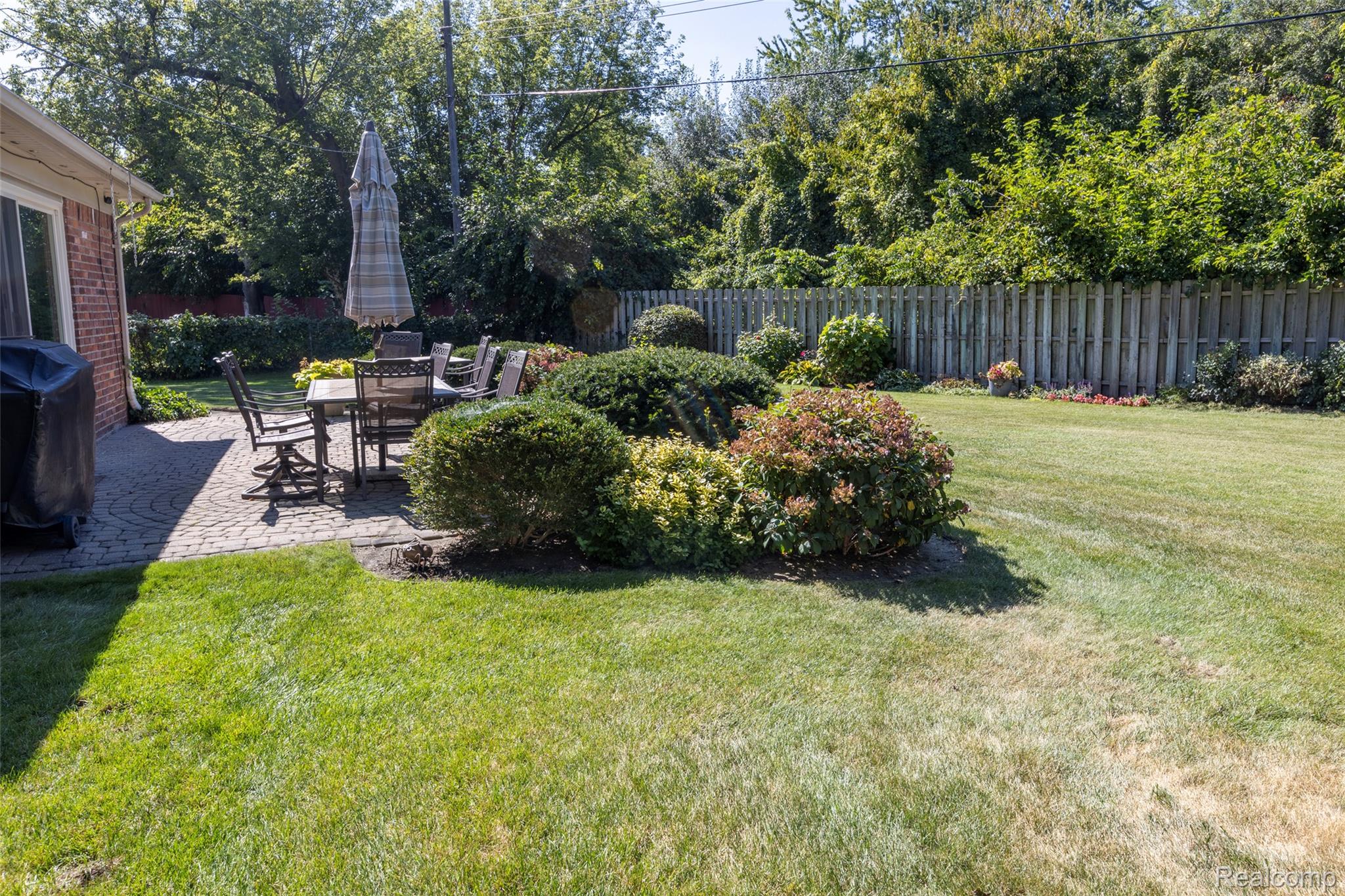 Waterford Charter Township, Michigan 48329, United States, 3 Bedrooms Bedrooms, ,2 BathroomsBathrooms,Residential,Pending,149079