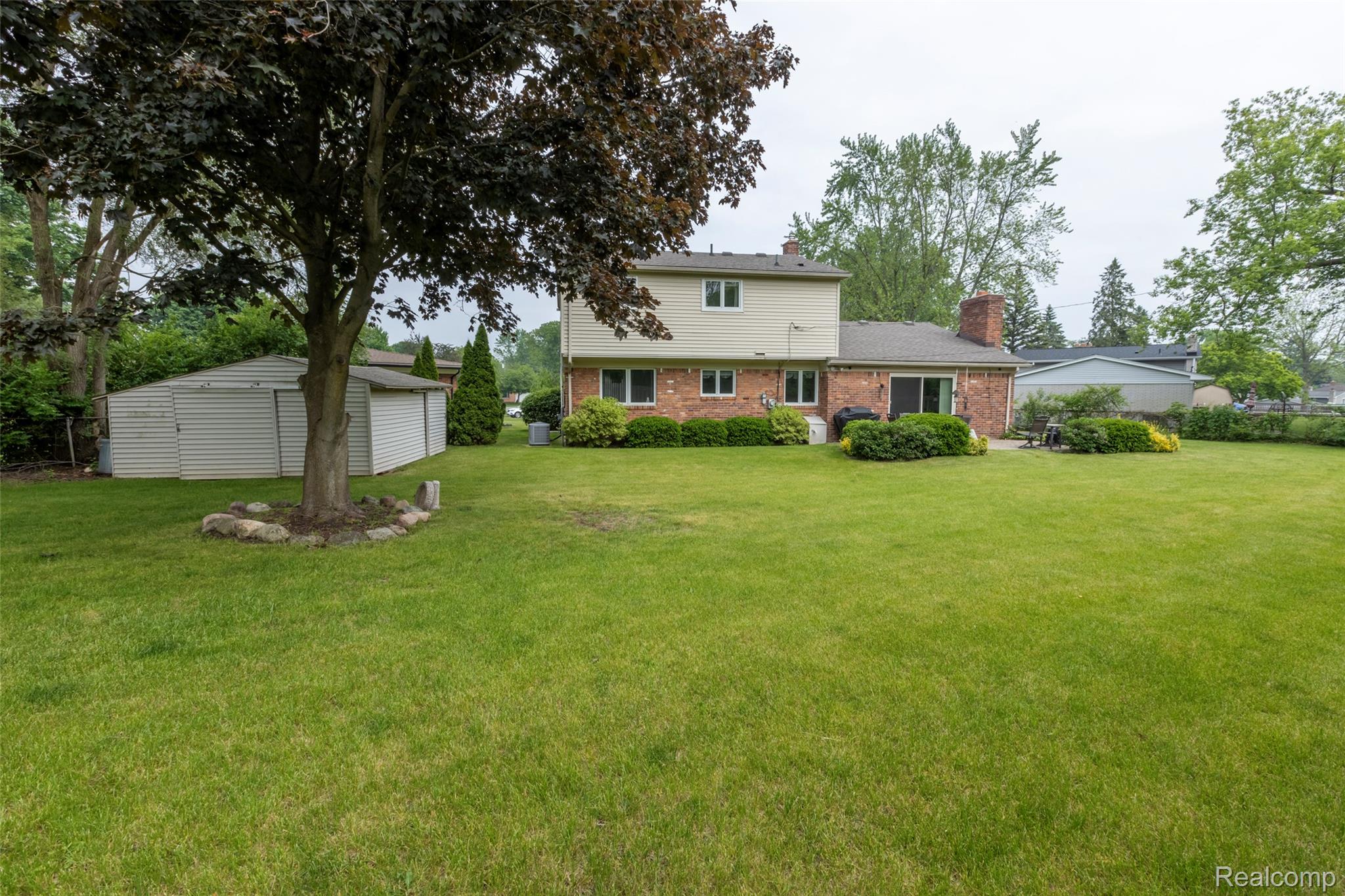 Waterford Charter Township, Michigan 48329, United States, 3 Bedrooms Bedrooms, ,2 BathroomsBathrooms,Residential,Pending,149079