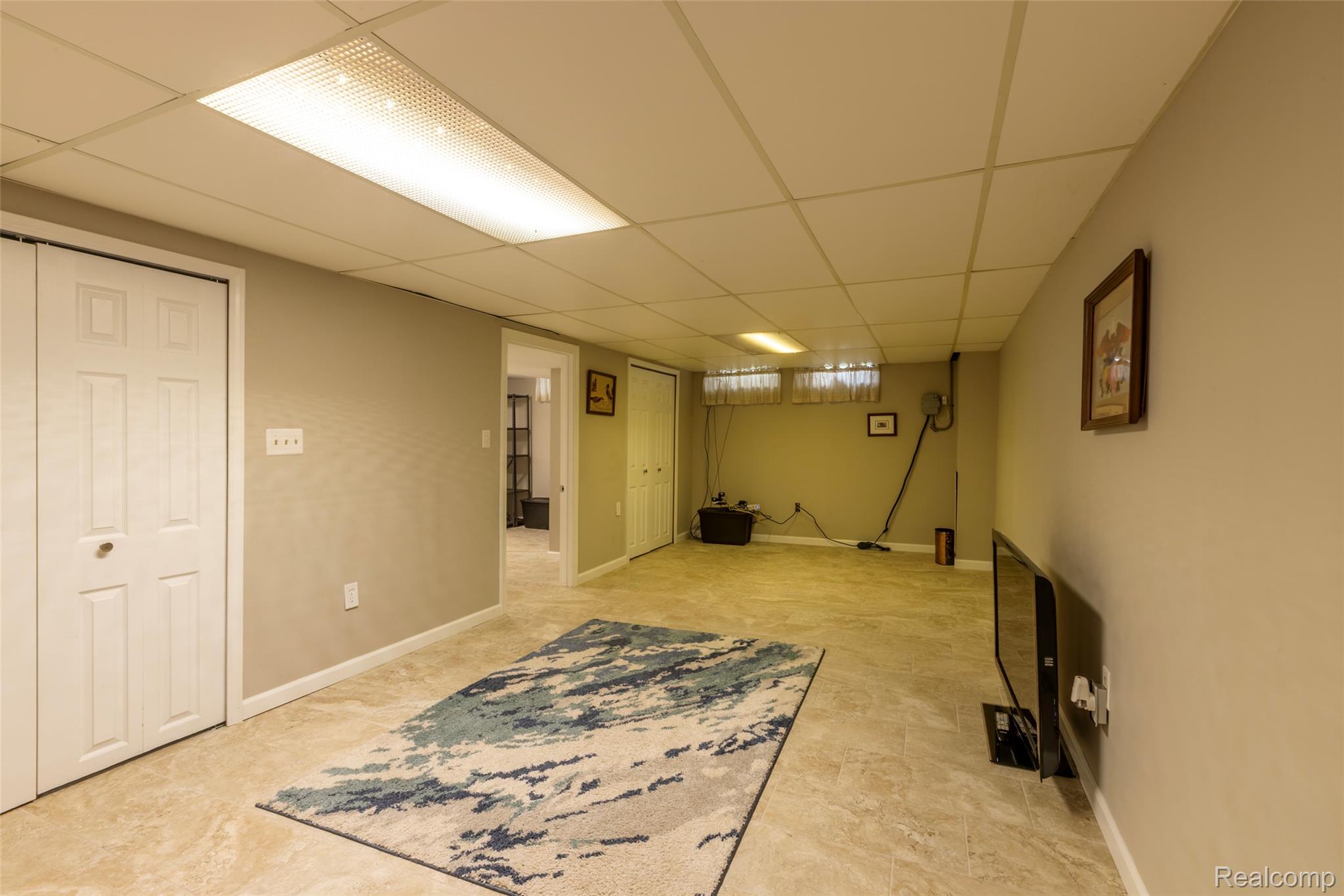 Waterford Charter Township, Michigan 48329, United States, 3 Bedrooms Bedrooms, ,2 BathroomsBathrooms,Residential,Pending,149079