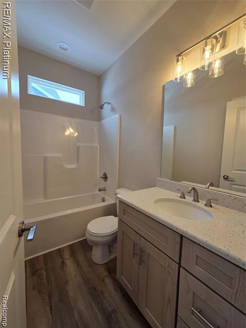 Tiny photo for 830 Oakwood Circle #33, Fenton City, MI 48430 (MLS # 20261016052)