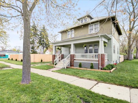 1308 10TH Street Port Huron City St Clair MI 48060
