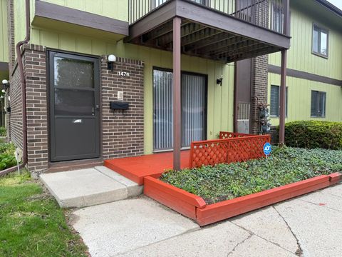 1476 W Chateau Vert Ypsilanti Charter Township MI 48197