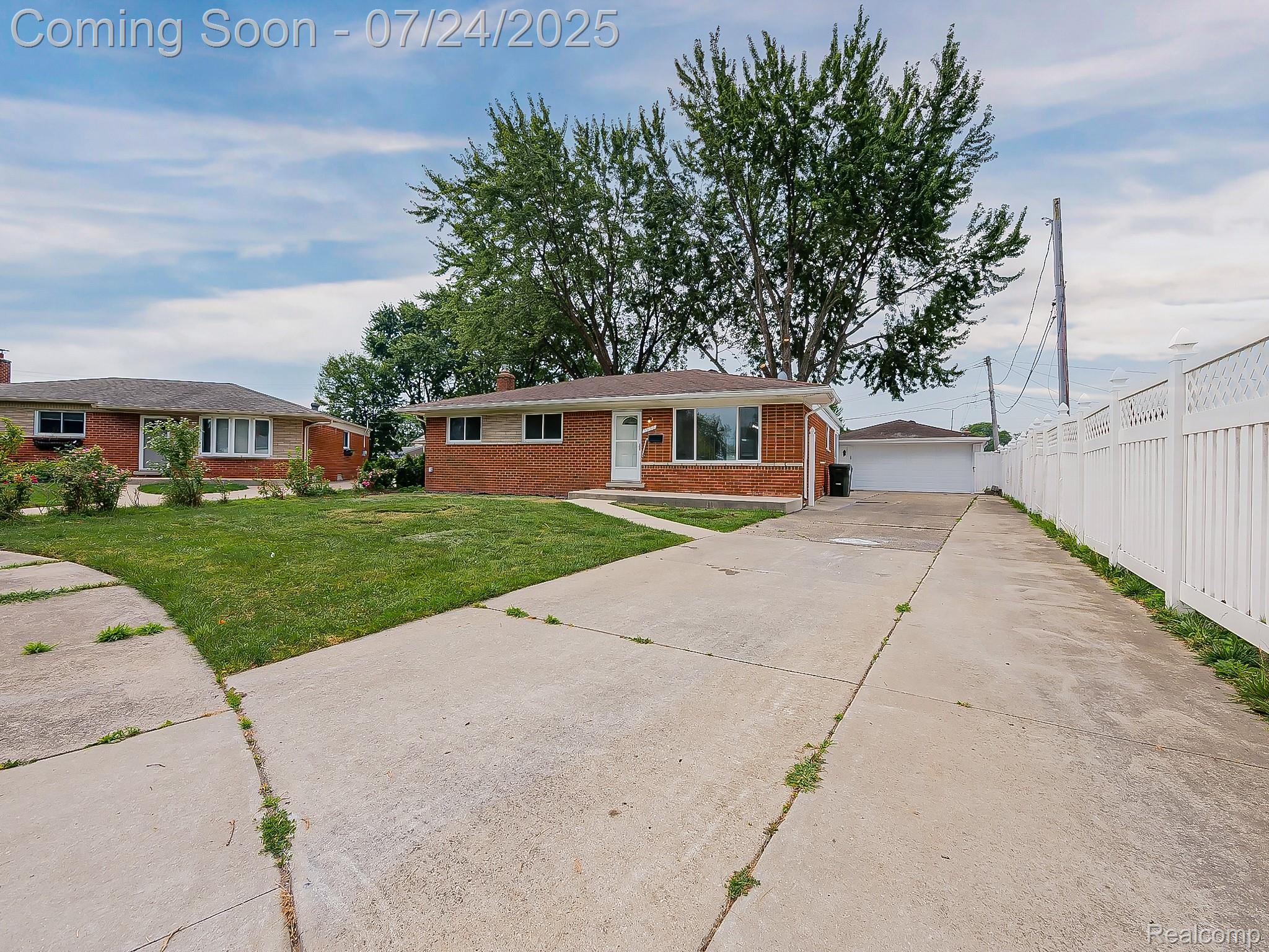 33190 Priehs Court
