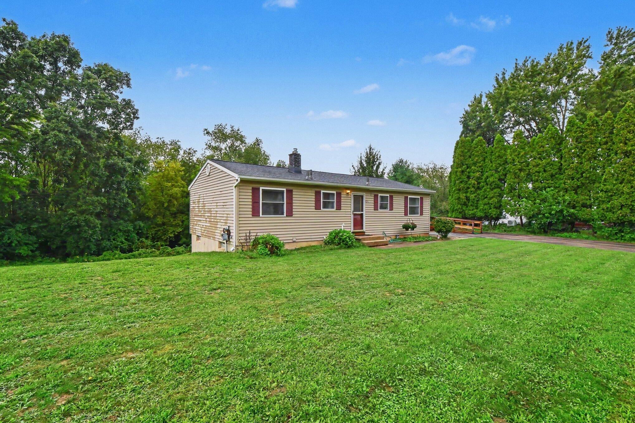 893 Maplehill Avenue SE