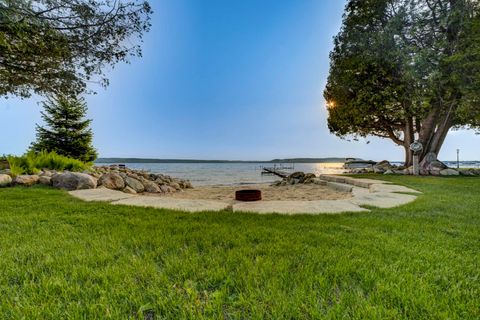 7620 S Dunns Farm Road Glen Arbor Township MI 49636