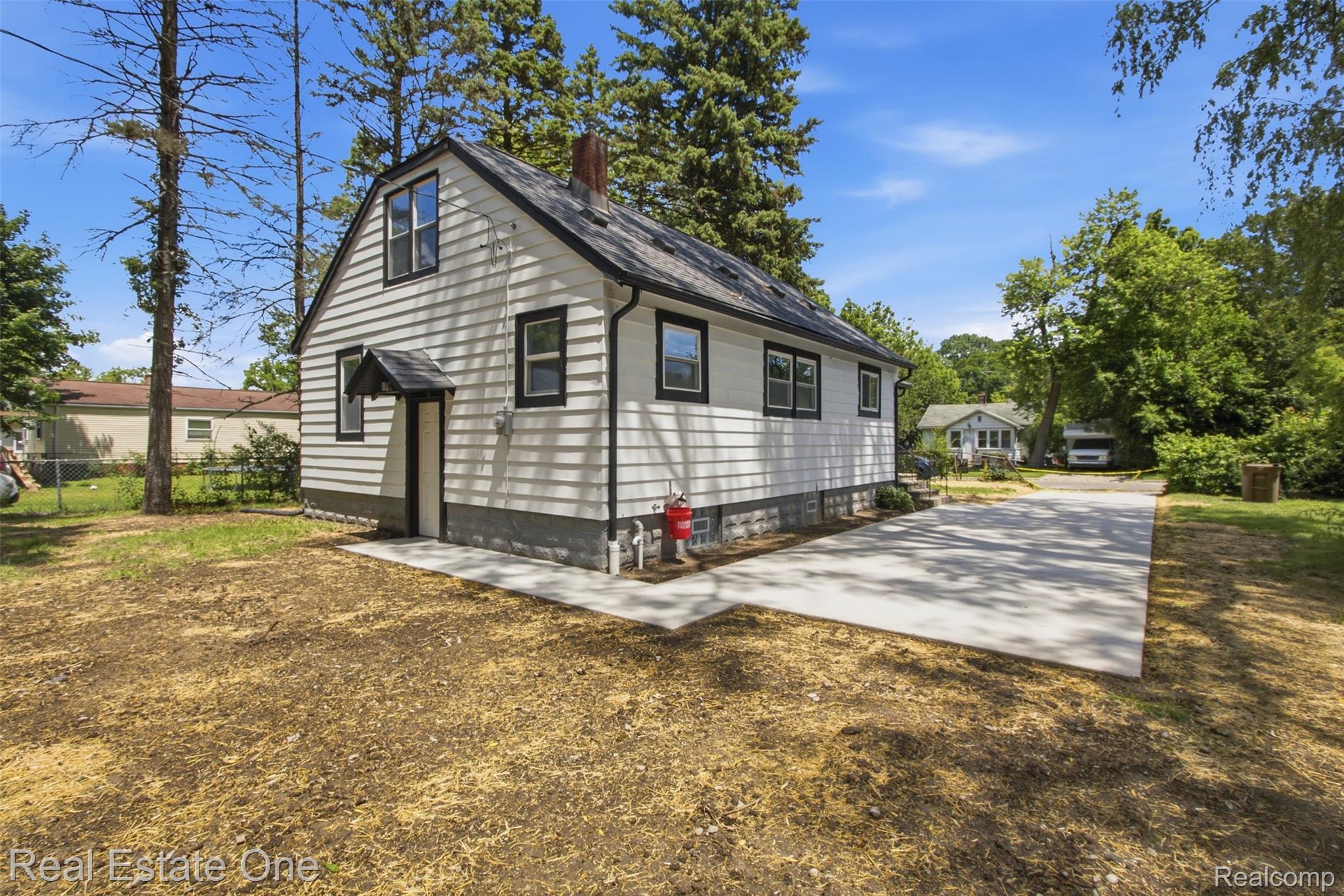 17 N Midland Drive