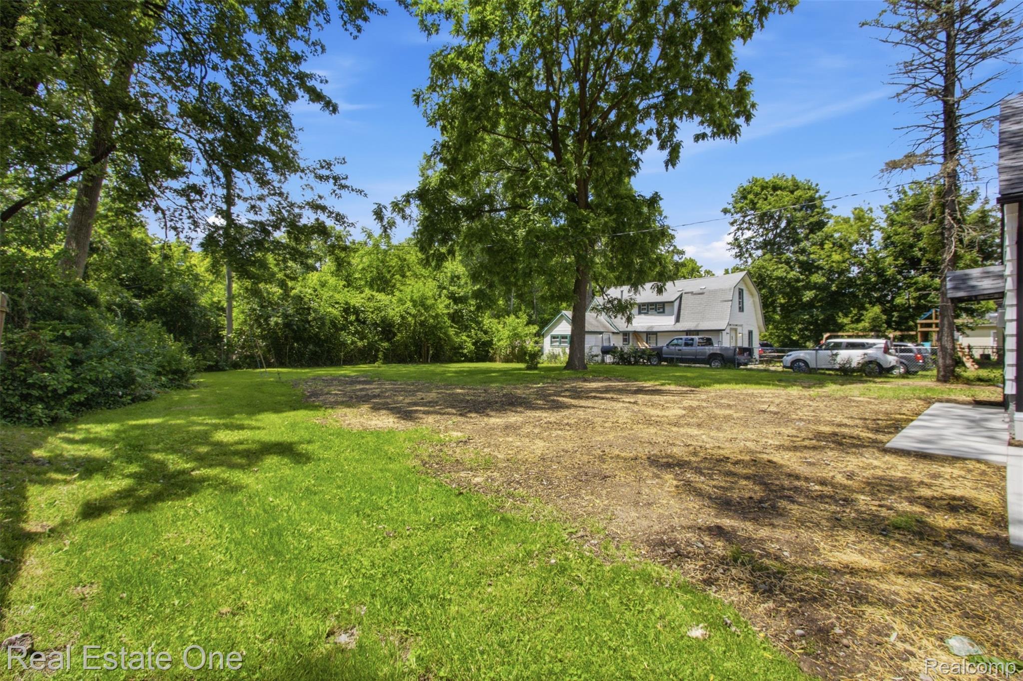 17 N Midland Drive
