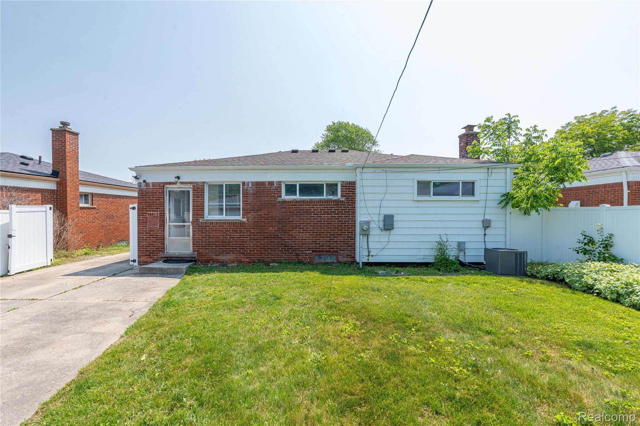 Westland City, Michigan 48185, United States, 3 Bedrooms Bedrooms, ,2 BathroomsBathrooms,Residential,Active,156938