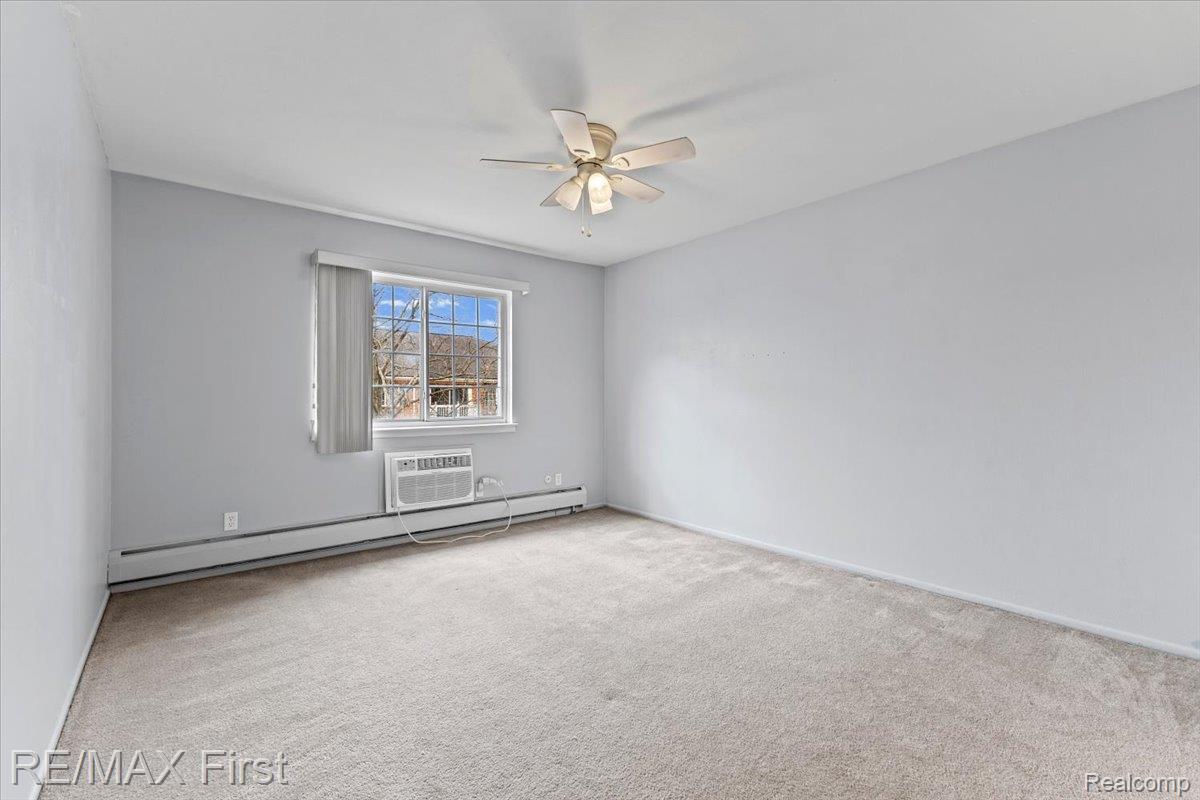 2405 Torquay Avenue 206