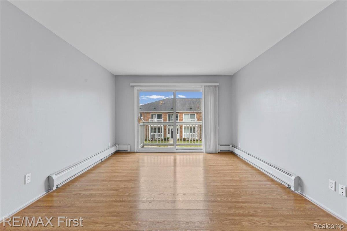 2405 Torquay Avenue 206