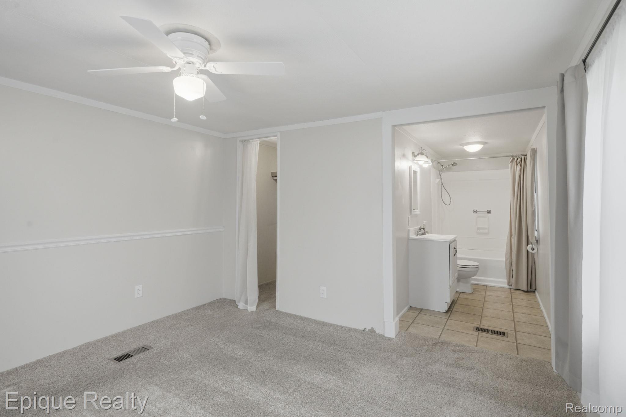 135 Hunters Rill Drive
