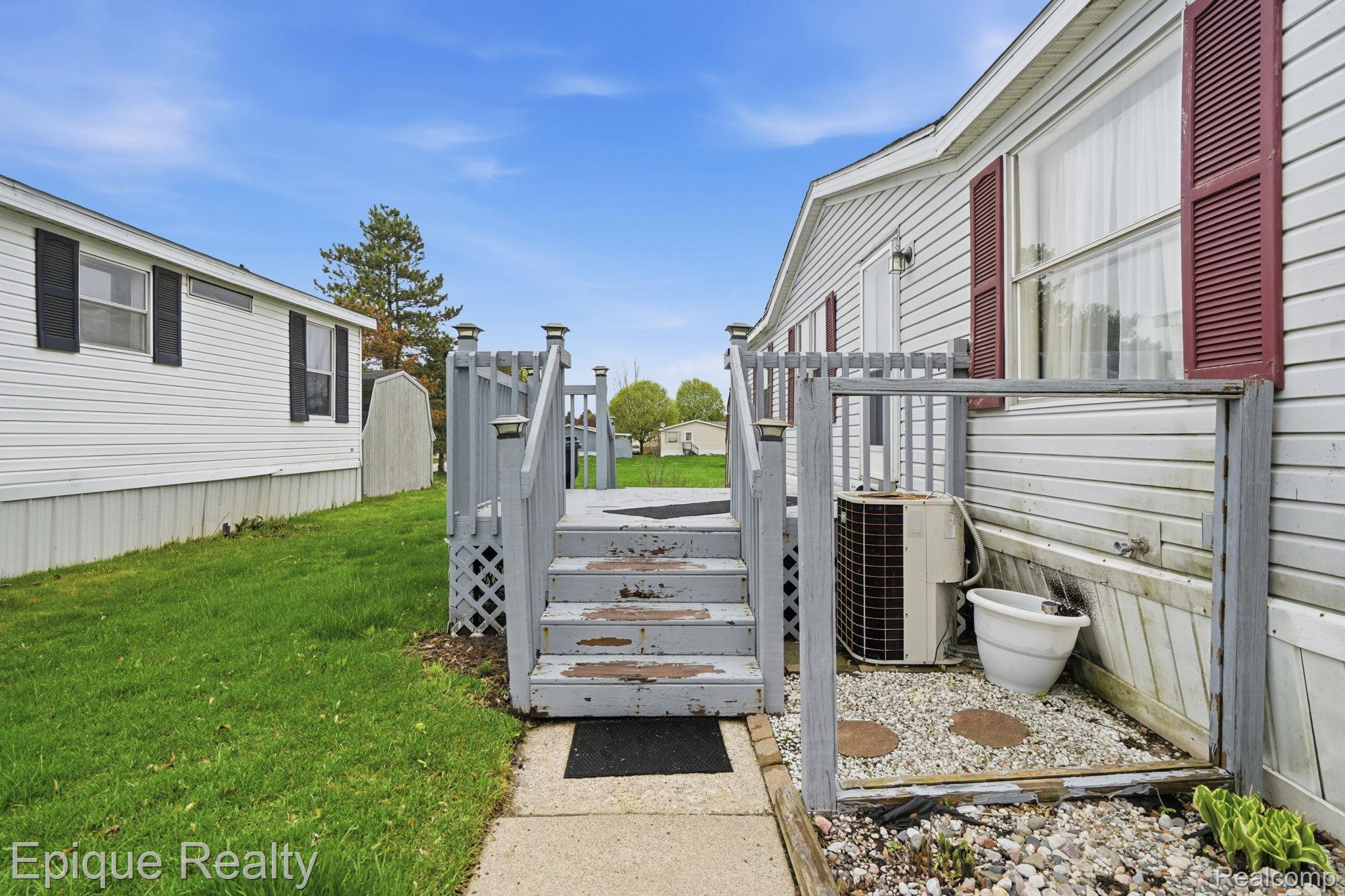 135 Hunters Rill Drive