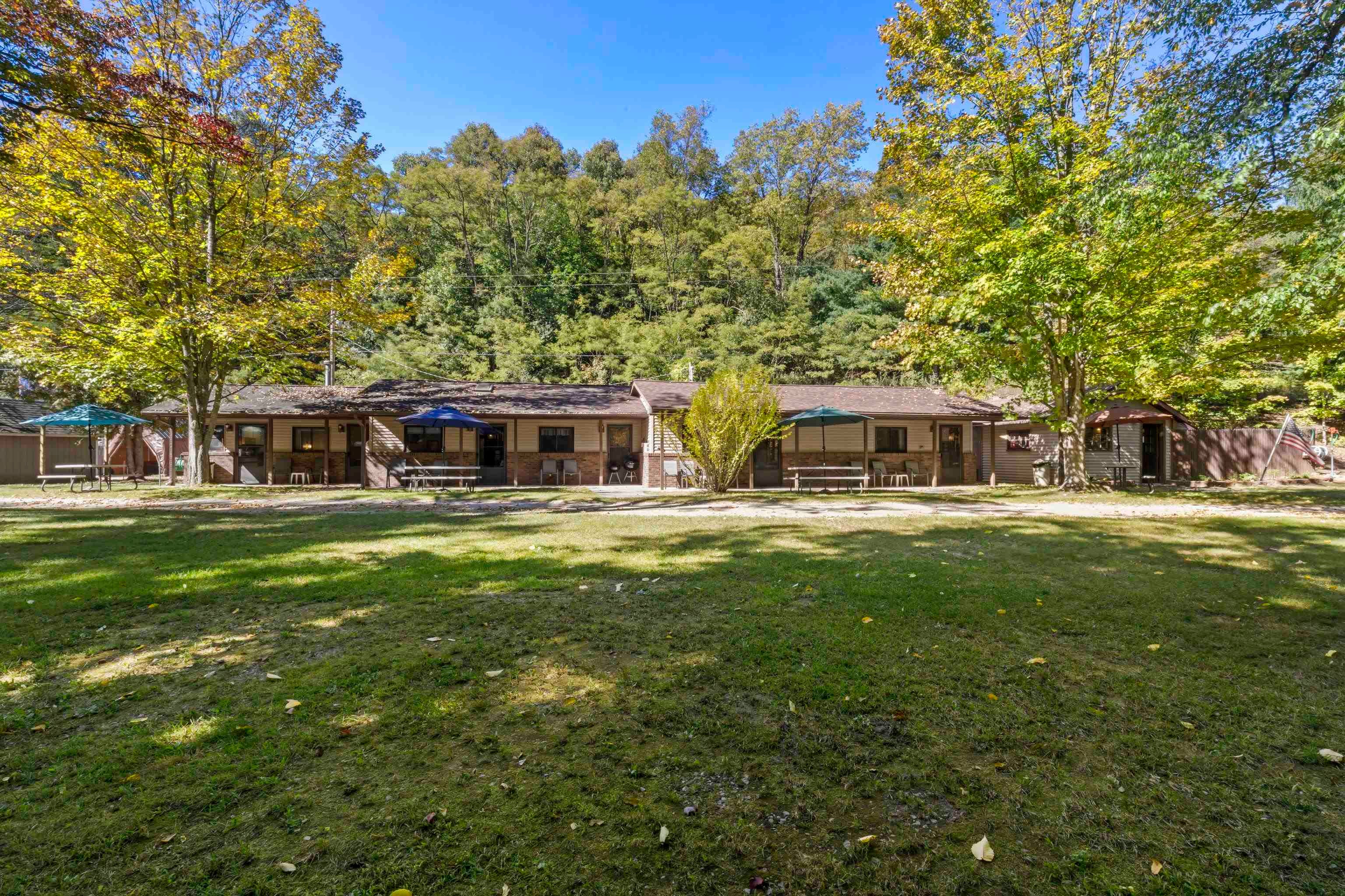 2212 Valley Road