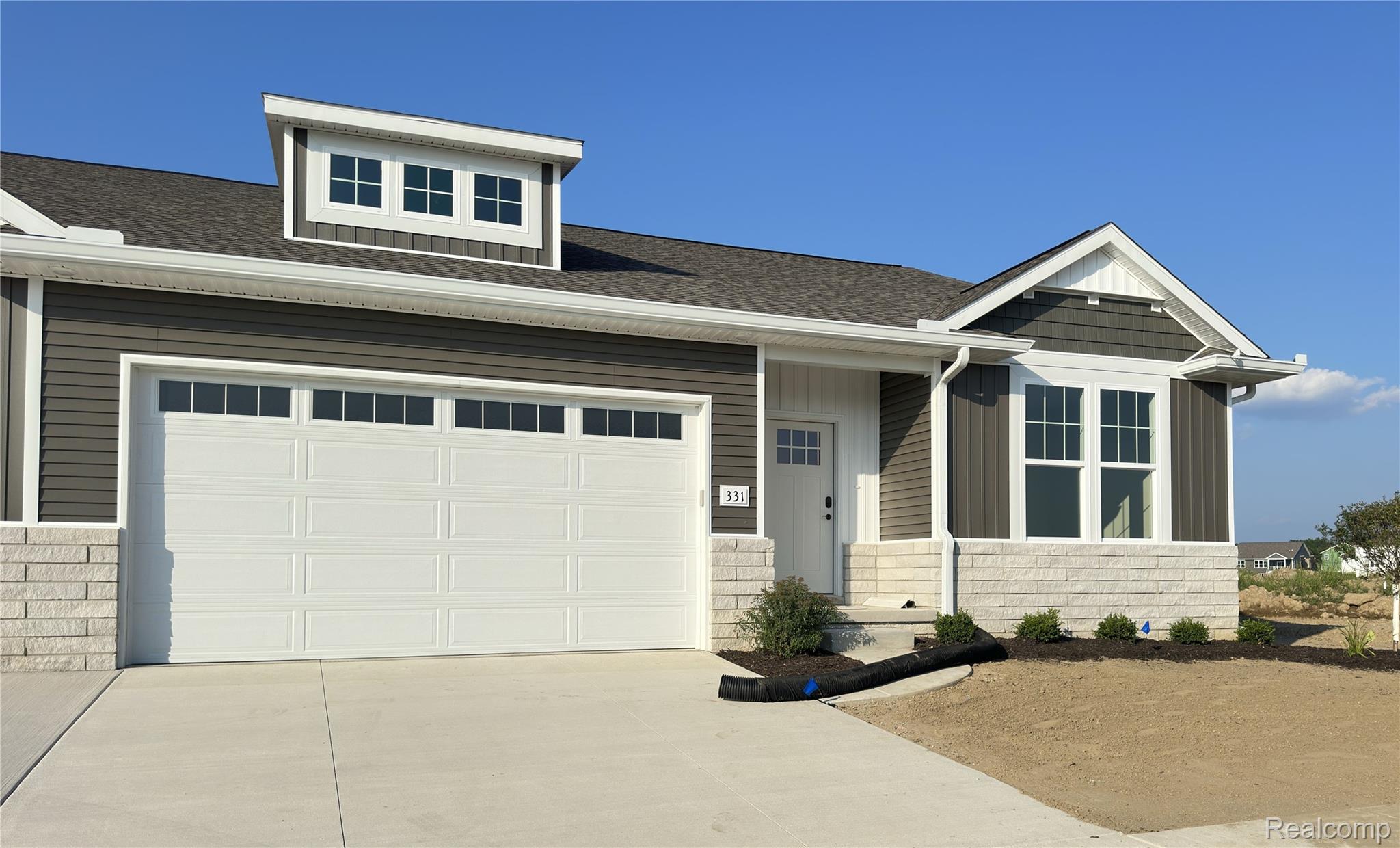 331 MCDOWELL DR