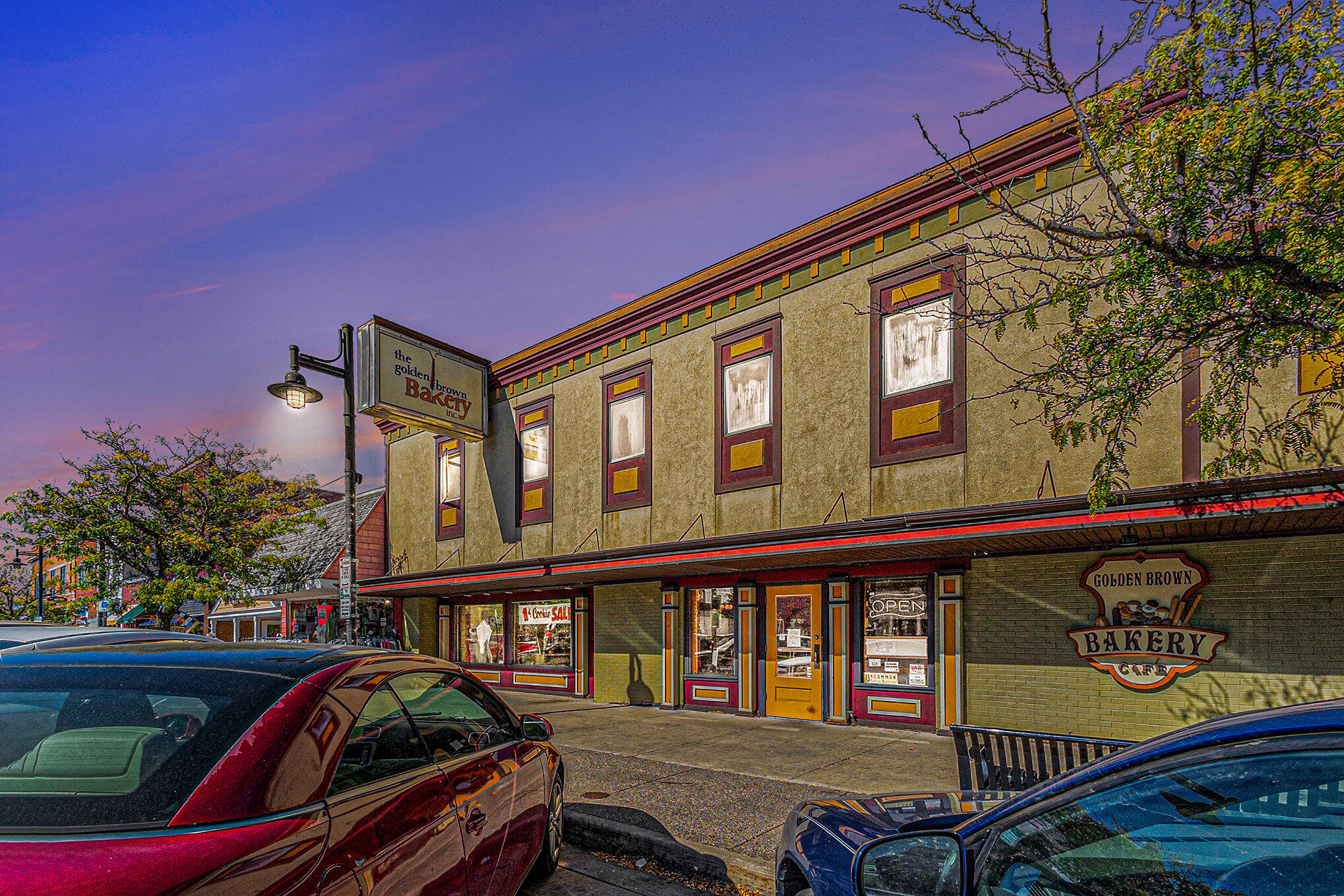 419 Phoenix Street