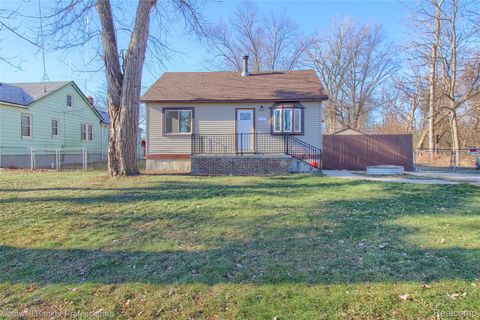 10652 Mortenview Drive Taylor City MI 48180